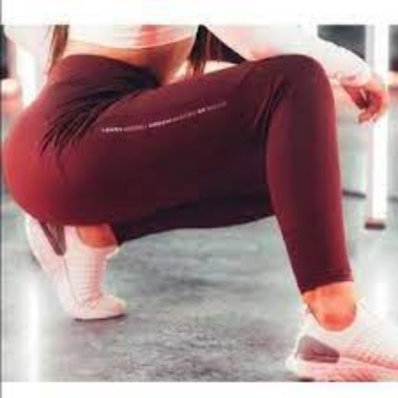 Alphalete Pro Elite Joggers Small Red - Picture 2 of 5
